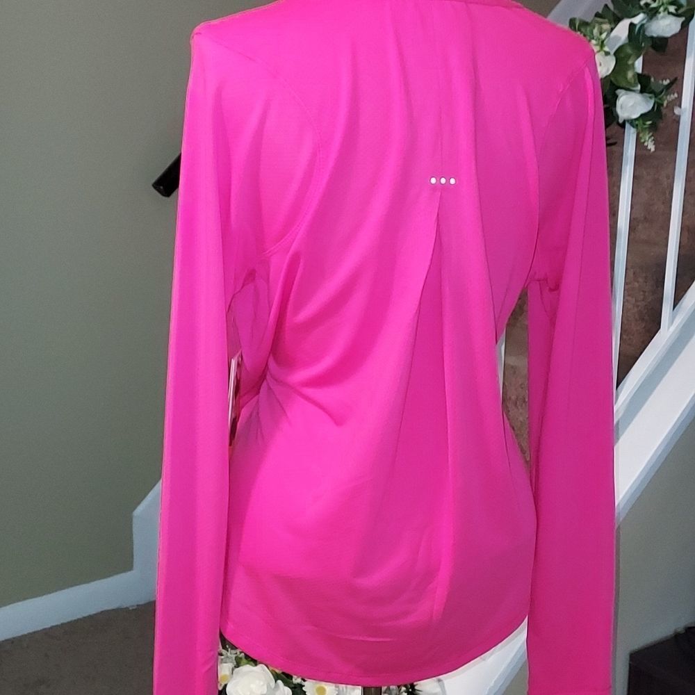 AVIA performance tee size L (12-14) new with tag - Picture 8 of 12